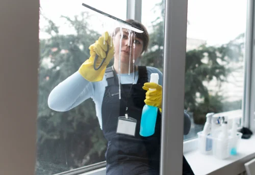 Nettoyage de vitres intérieures et extérieures à Sainte-Hélène